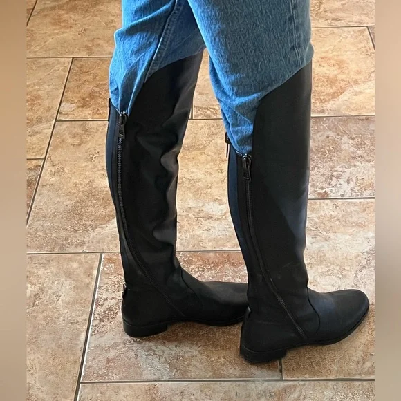 🔥HOST PICK🔥Leather Knee High Bootie - Picture 4 of 12